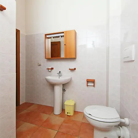 Appartamento Il Pettirosso N-7 By Interhome *